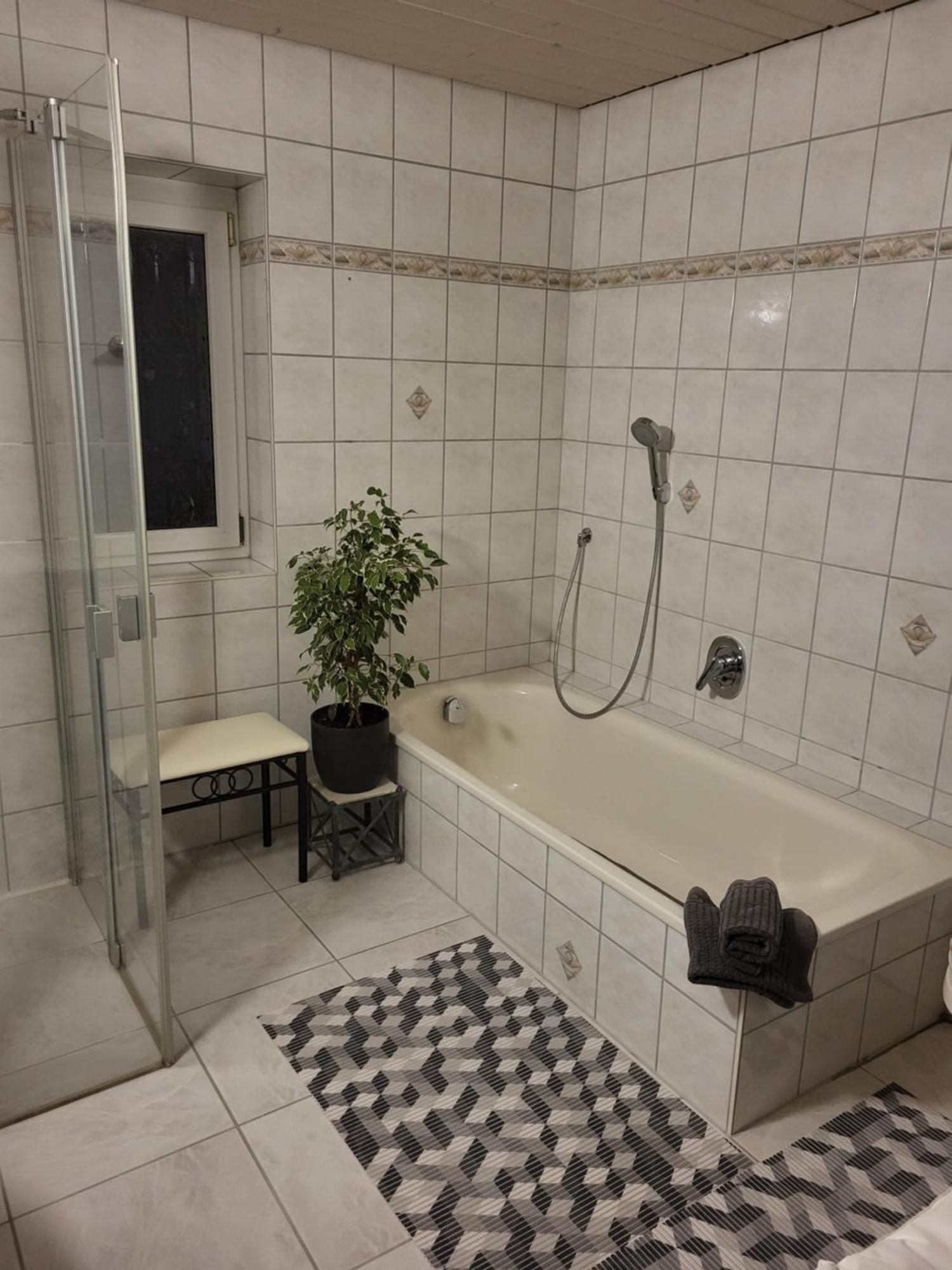 Bohn Apartment *